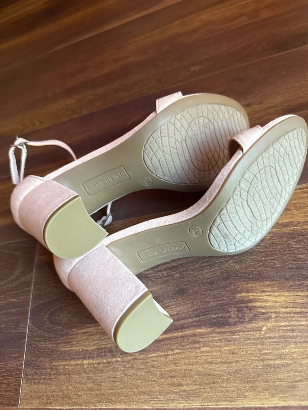 BANDOLINO Open Toe Heels Size 6